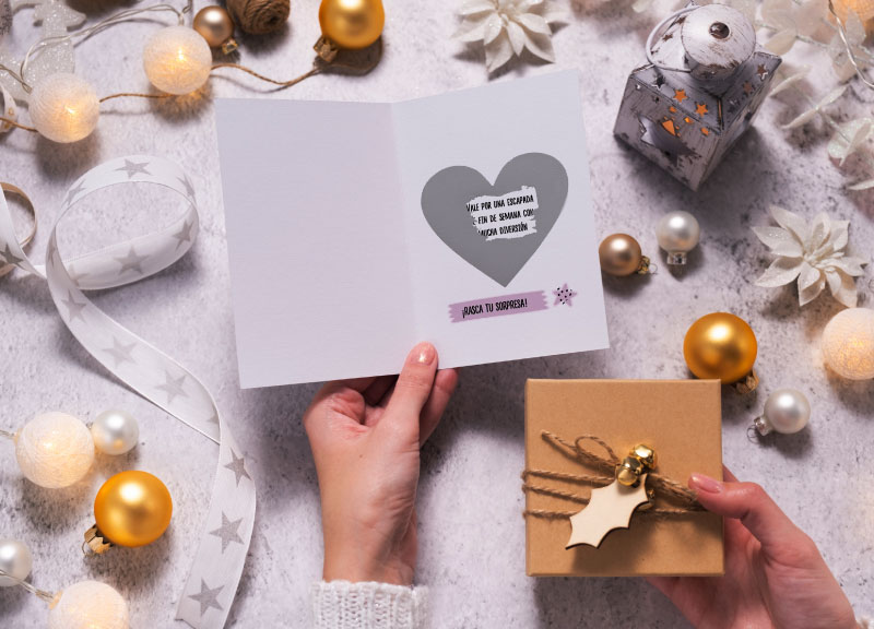 INTERIOR-FELICITACION-NAVIDAD-PERSONALIZADA-RASCA